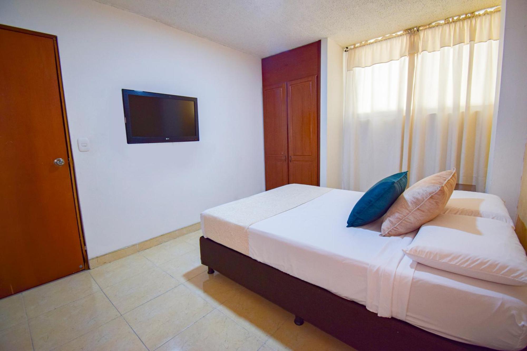Hotel Toledo Plaza Armenia  Exteriör bild